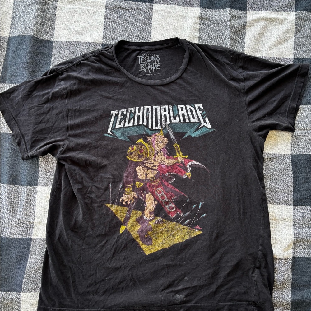 Technoblade tee L